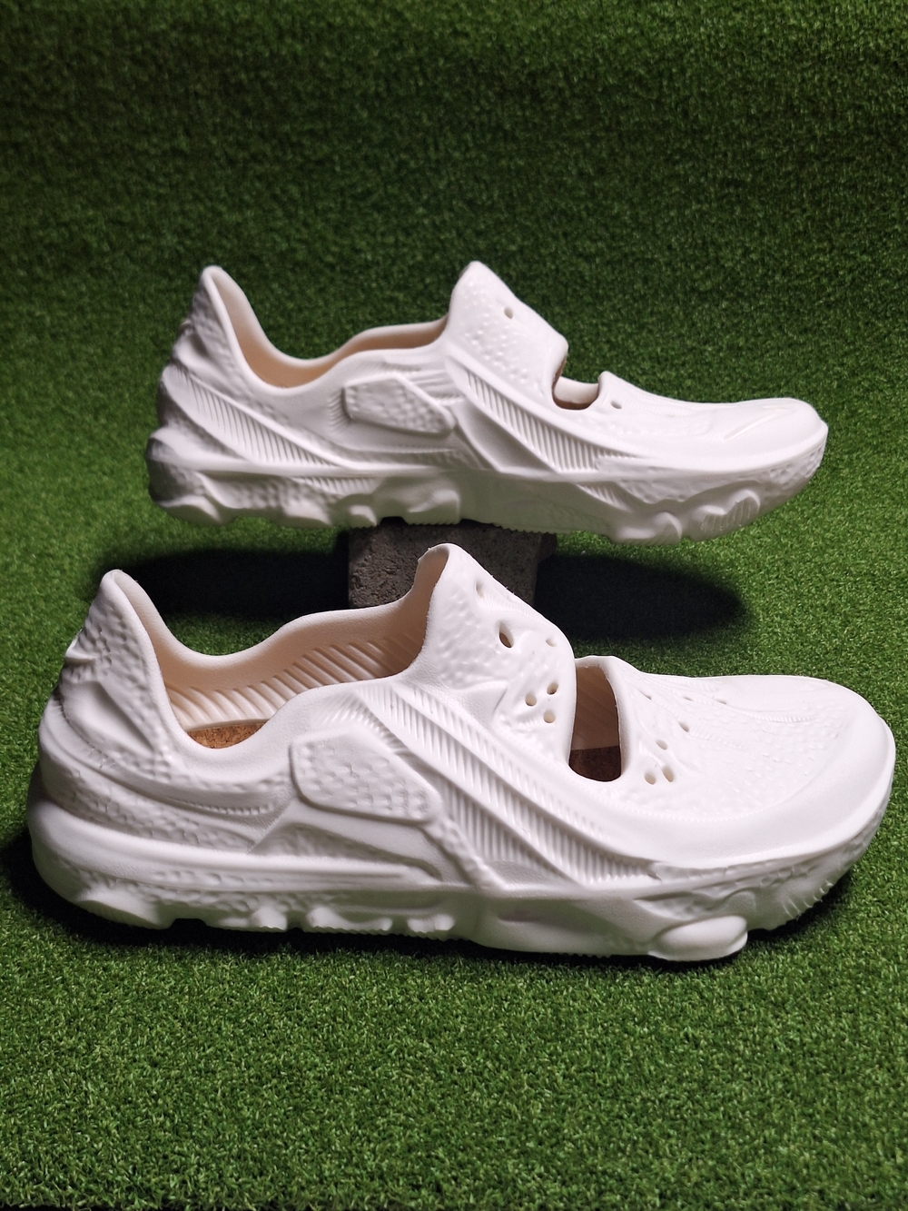 Nike ISPA Universal Men's Size 11 Natural White Sail Ivory Sneakers DM0886-100 - Picture 8 of 9